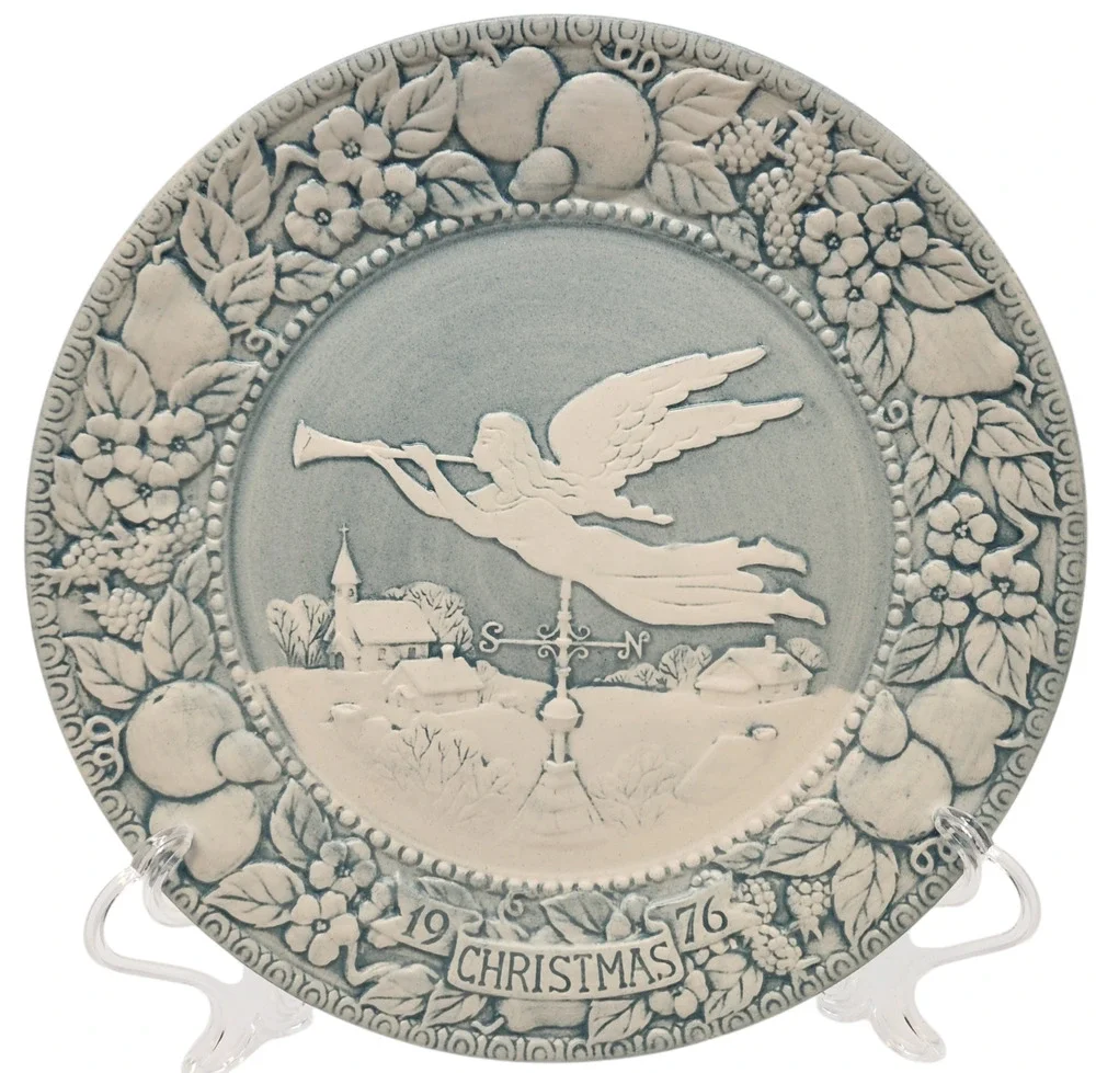 Vernon Ware Metlox 1976 Christ Plate 